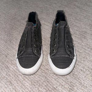 Blowfish Canvas Slip On Shoe- Size 6- Dark Gray